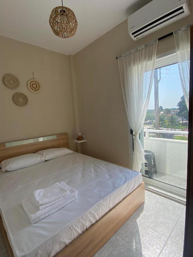Sun & Sea Apartment Nea Iraklia Ngoại thất bức ảnh